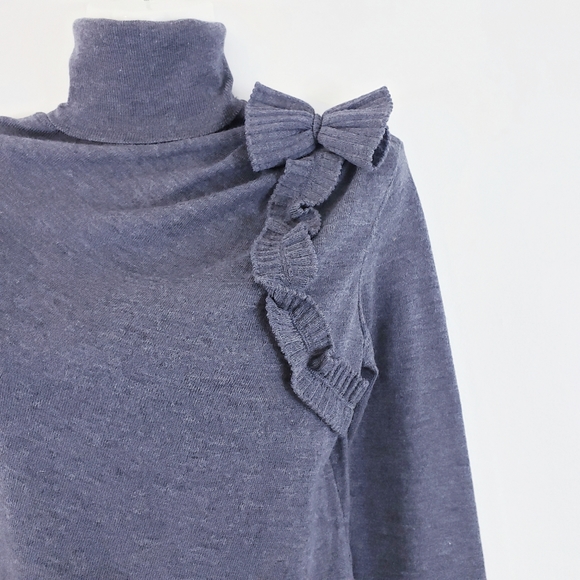 🚫SOLD🚫 Red Valentino Gray Wool Bow Sweater - Picture 4 of 8